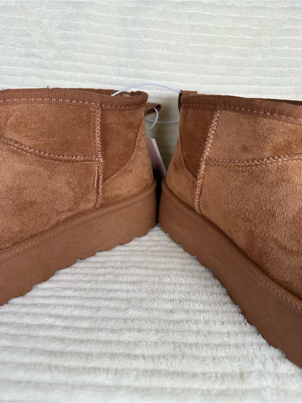 Olivia & Kate Little Girls Tan Stormy Platform Booties NWT Size 13
